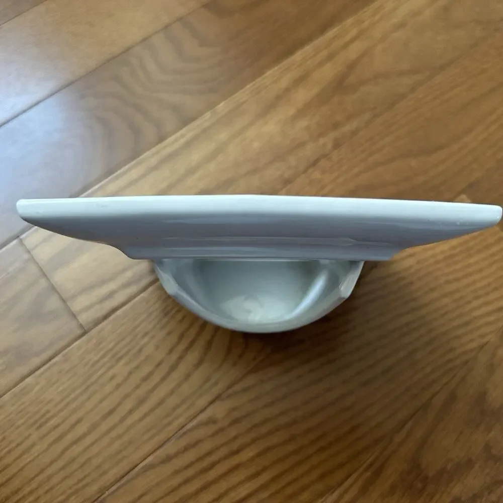 Williams-Sonoma Ceramic Standing‎ Framed Bud Vase White Made In Japan 6.25” X 7”